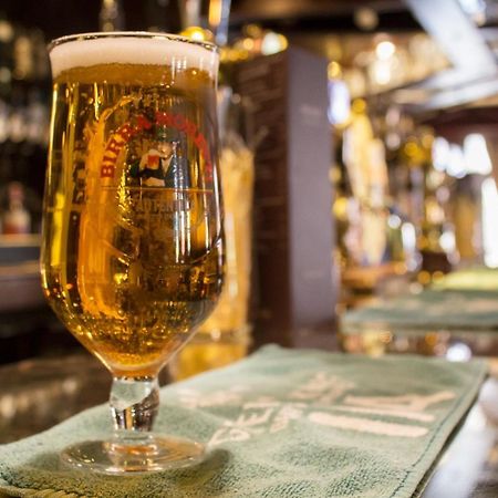 The Ship Hotel Chelmsford Bagian luar foto