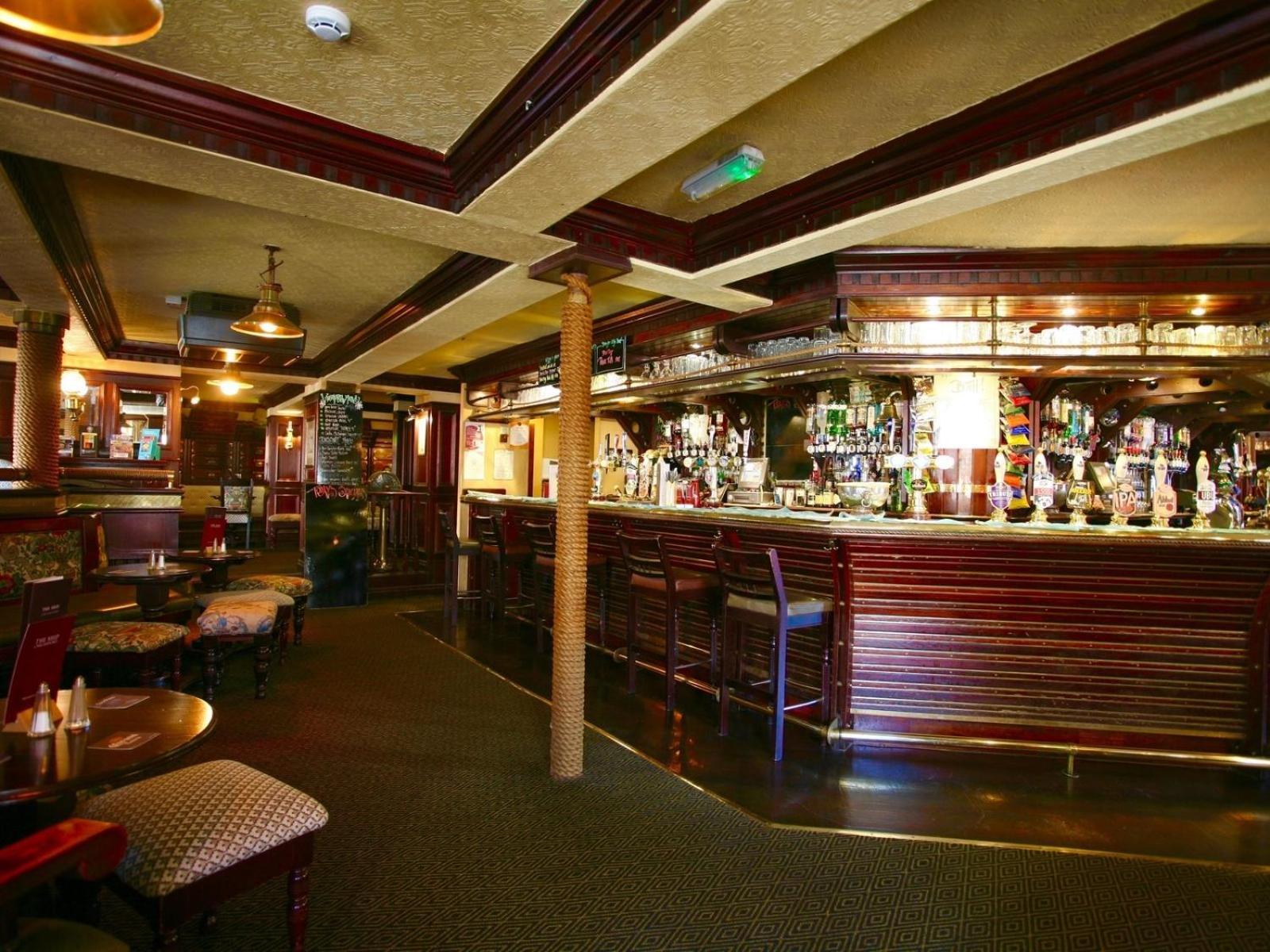 The Ship Hotel Chelmsford Bagian luar foto