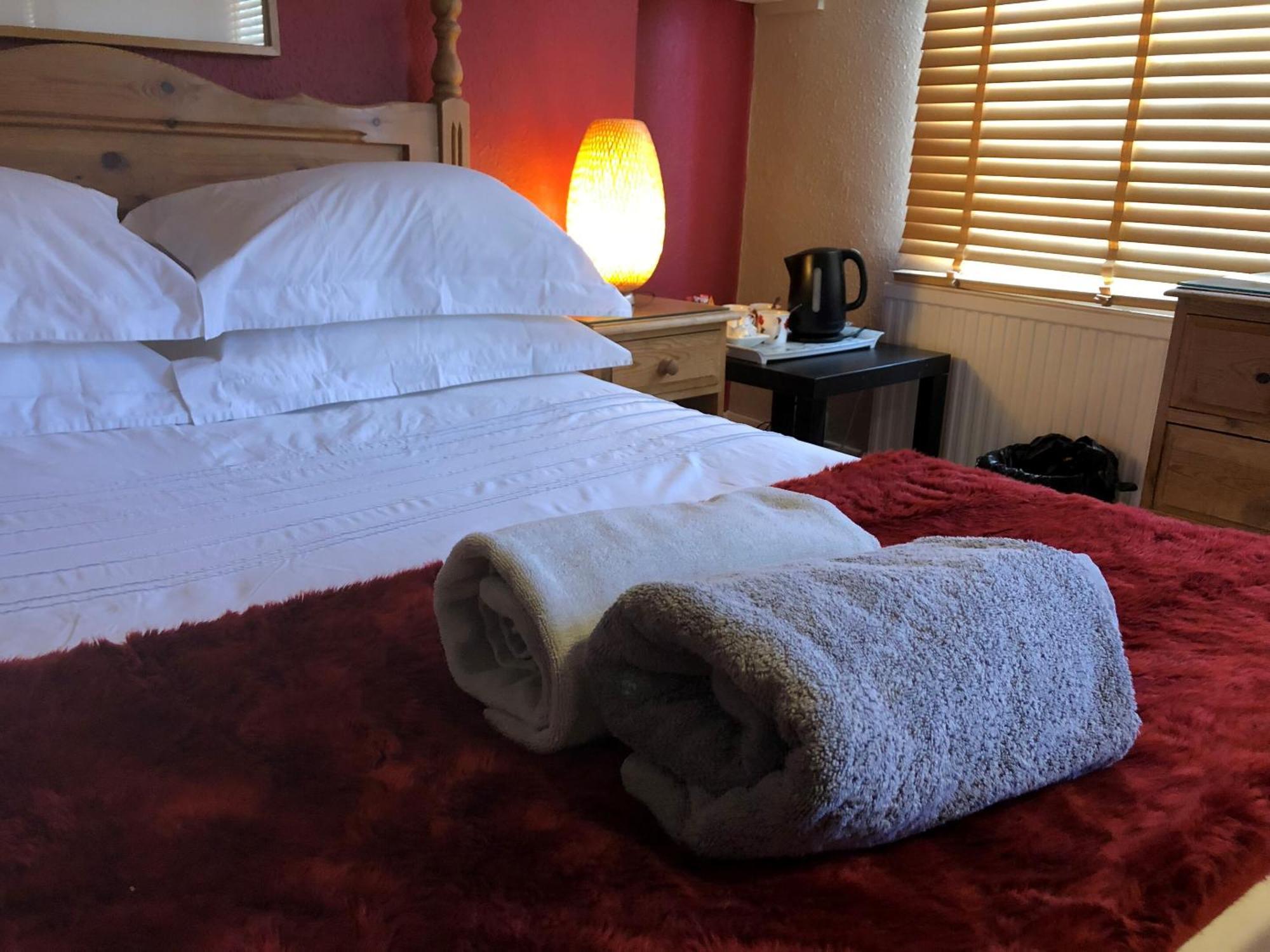 The Ship Hotel Chelmsford Ruang foto